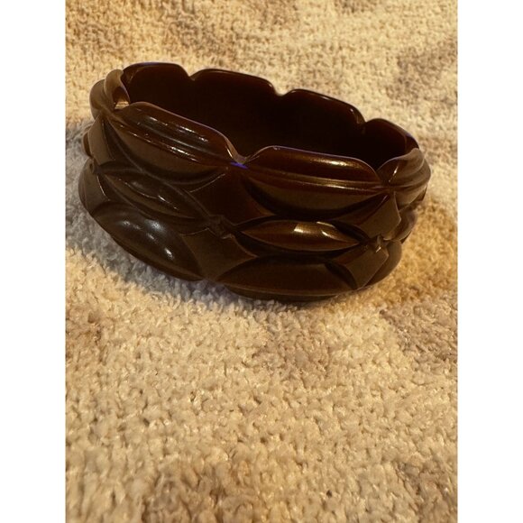 Vintage Chunky Deep carved Bakelite Wide Bangle Bracelet...